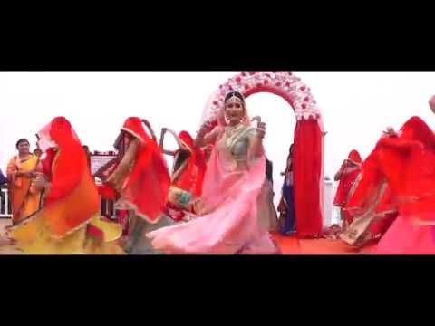 shaadi ke video Amazing Bride Shivani's Entry on The Song Ghoomar #VineetShivani Filmed by RS Wedding Bells